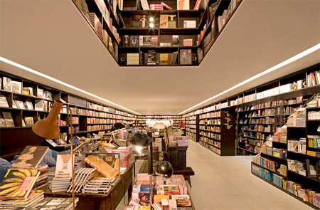 LIVRARIA DA VILA书店空间设计