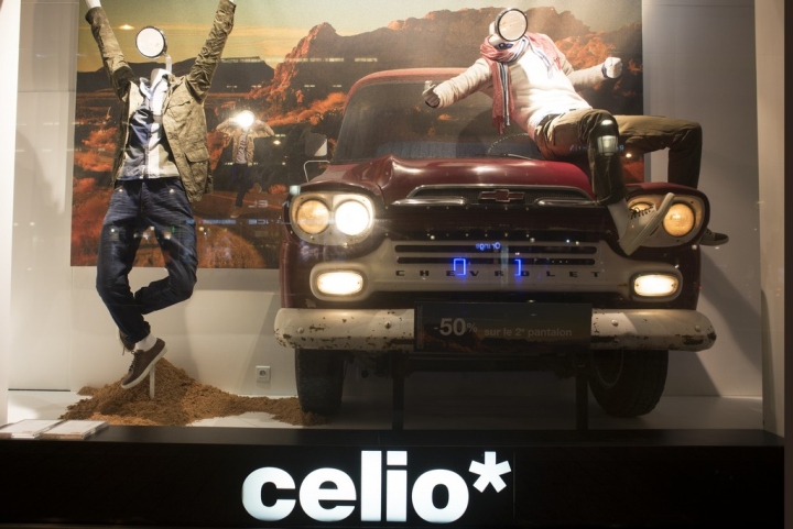 celio旗舰店“On the Road”主题橱窗设计