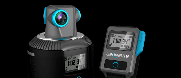 Geonaute can be controlled with a wristwatch-style remote
